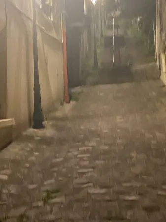 Appartement Atypique / Ancien bar à 100 Mètres du Bois de Vincennes