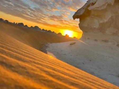 Cozy and clean apartment with epic pyramids view and safe neighborhood Отели рядом с достопримечательностью «The Pyramids Museum»