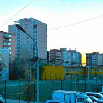 Apartment 44, spacious living area, separate kitchen,1 bedroom, strong WiFi Others