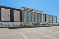Everhome Suites Yuma East I-8 by Choice Hotels - Kitchenette