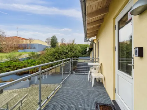 "Henna" - 50m from the Sea