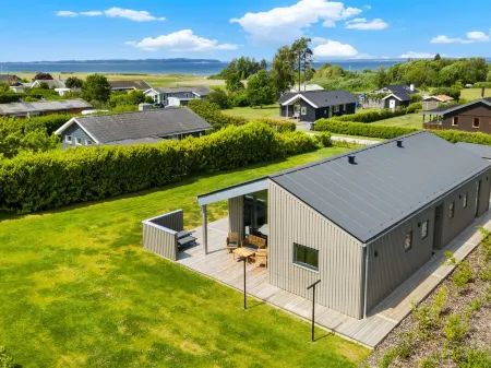 "Tydkil" - 250m from the sea Отели в г. Bogense