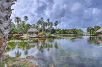 Merritt Island Oasis 5 Mi to Satellite Beach! - Spa