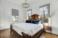 새로운! 와인 셀러와 화덕이 있는 호화스러운 집!