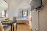 Apartments Seaview - Pools