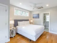 The East Island Reserve Hotel Hotels in Middletown