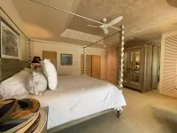 Luxurious 4,500-sq-ft Home, Prime Location, Sweeping Mountain & Golf Course View Các khách sạn ở Indian Wells