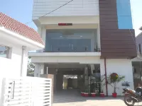 Hotel Satya