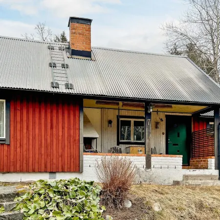 5 person holiday home in INGARÖ ヴァルムドエー自治体のホテル