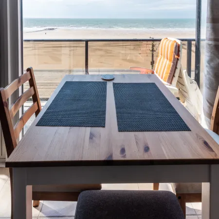 Studio in Ostend with Stunning Sea Views