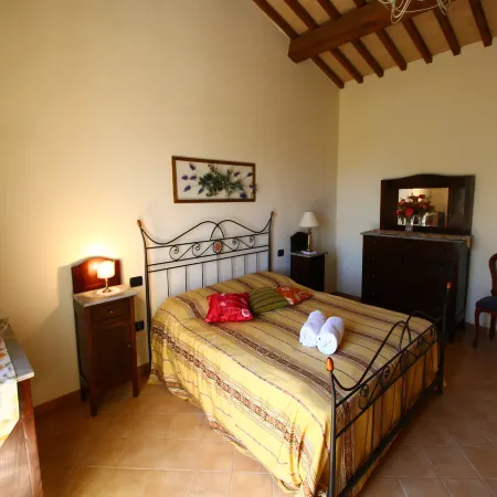 Farmhouse in Lazio with Lake Bolsena Views