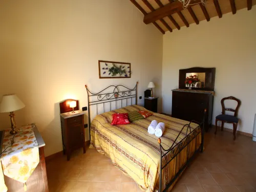 Farmhouse in Lazio with Lake Bolsena Views