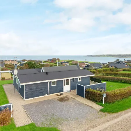 8 person holiday home in Lemvig-By Traum