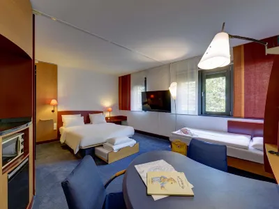 Novotel Suites Muenchen Parkstadt Schwabing Hotels in Schwabing