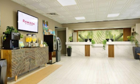Ramada by Wyndham Sarasota Waterfront