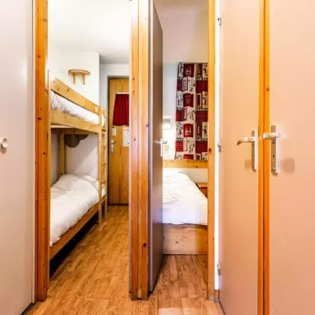 2 Room Apartment 6 People - Comfort Отели рядом с достопримечательностью «Куршевель 1650»