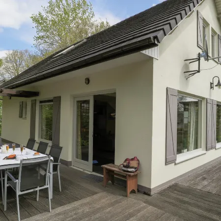 Rendeux Villa with Garden