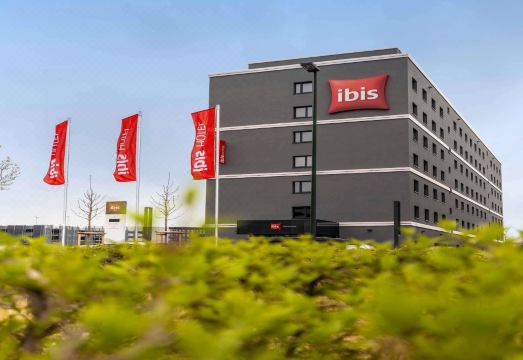 2. Ibis Düs..