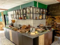 Greet Hotel Montbeliard - breakfast