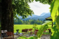Landgasthof Schwarzberg Hotels in Inzell