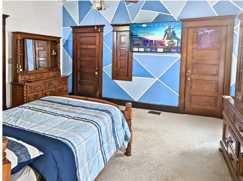 Spacious Home close to Downtown