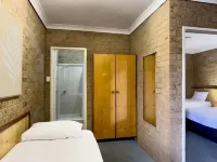 The Phoenix Artesian Spa Resort and Accommodation