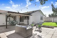 Escape to Wine Country with Friends & Family Santa Rosa Wednesday Night Market 주변 호텔