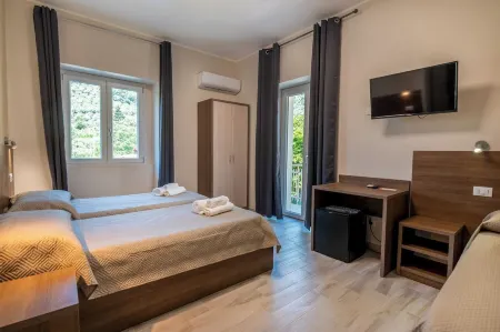 Hotel Ristorante la Mimosa Отели в г. Bivio Bagni