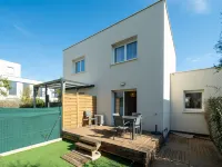 Villa in Valras-Plage near Sandy Beach - piscine
