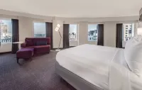 Crowne Plaza CLEVELAND AT PLAYHOUSE SQUARE by IHG - parking