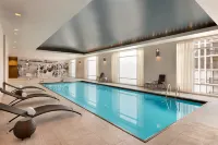 Hilton Chicago Magnificent Mile Suites - Uima-altaat