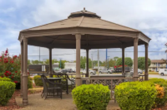 เรดรูฟอินน์ โบว์ลิ่งกรีน