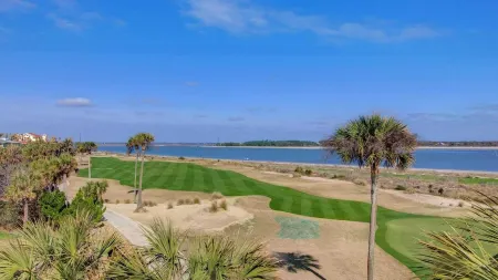 311 Summerhouse by Avantstay Beach Views Access to Community Pool