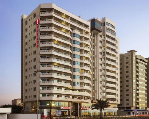 Ramada by Wyndham Beach Hotel Ajman Hoteles en Ajmán