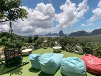 Samet Nangshe Goodview Hotels in Takua Thung