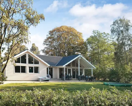 Pet Friendly Holiday Home in Dronningmølle Near Sea Hotels in Dronningmolle
