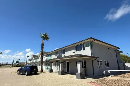 Super 8 by Wyndham Aransas Pass Отели в г. Аранзас Пасс