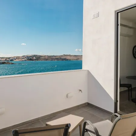 HORIZON SUITES by the Sea