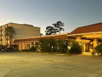 The Grand Hotel Spindletop Hotels in Beaumont