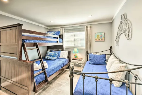 Walk to Ocean: Condo w/ Community Perks on HHI - de playa