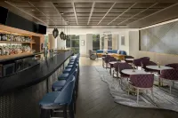 Renaissance Raleigh North Hills Hotel Các khách sạn ở Wake County