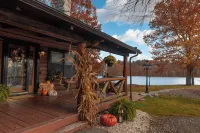 Riverfront Cabin with Cedar Wood Hot Tub, Dry Sauna, and Dock