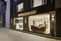 Hotel Kaca Inn - Near New Delhi Railway Station & Connaught Place โรงแรมใกล้ถนนคองนอธท์