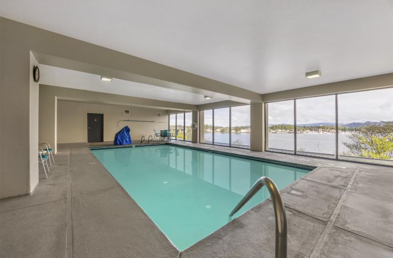 Best Western Pier Point Inn photo 2
