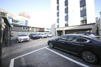 Geoje Okpo Brown Dot - Motels