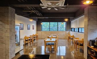 Changwon Myeongseodong Hotel Andante