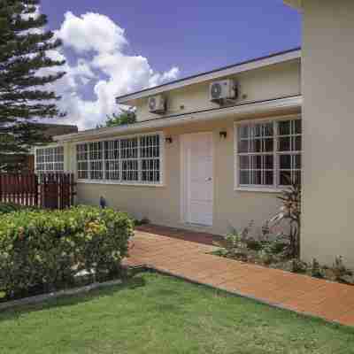 Hello Summer! 2 Villa Hotel Exterior