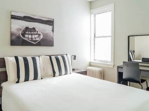 Ideal 1BR Stay - Roscoe 1D