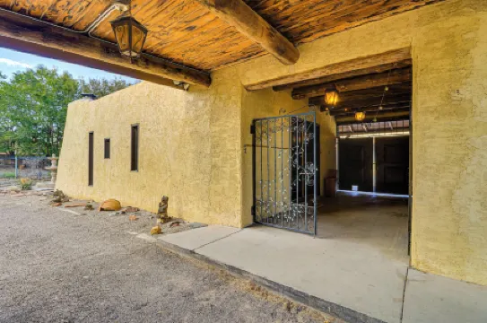 Perfect For Groups! Socorro Home Near NM Tech