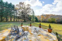3 Mi to Hiawassee: 'Berry Cute Country Cottage' - 2 estrellas